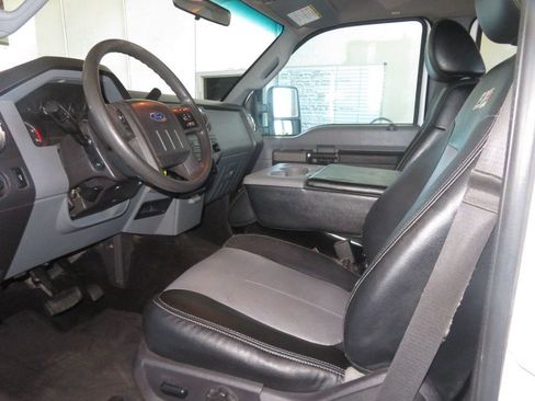 Used 2011 Ford F250 XLT w/ XLT Interior Pkg AWD/4WD image 19