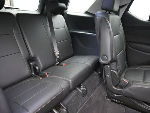 Used 2020 Chevrolet Traverse Premier AWD/4WD image 9