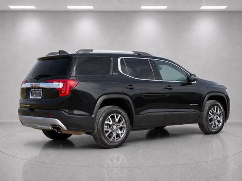 Used 2023 GMC Acadia SLT FWD image 3