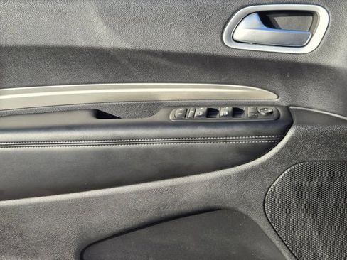 Used 2020 Dodge Durango SXT image 24