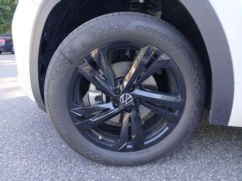 New 2026 Volkswagen Atlas Cross Sport SEL R-Line AWD/4WD image 27