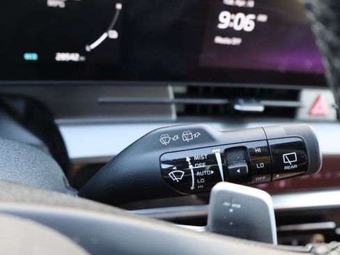 Used 2023 Kia Sportage SX Prestige image 23