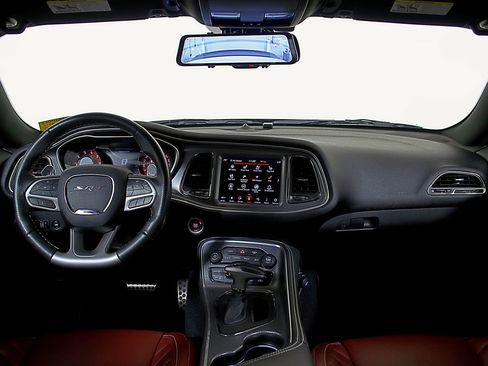 Used 2019 Dodge Challenger SRT Hellcat Redeye image 13