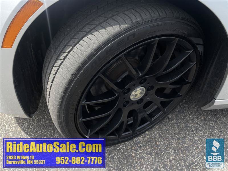 Used 2011 BMW 328i xDrive Coupe AWD/4WD image 23