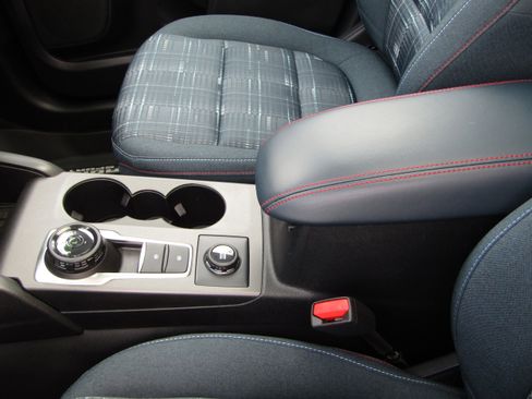 Used 2025 Ford Bronco Sport Heritage w/ Convenience Package image 35