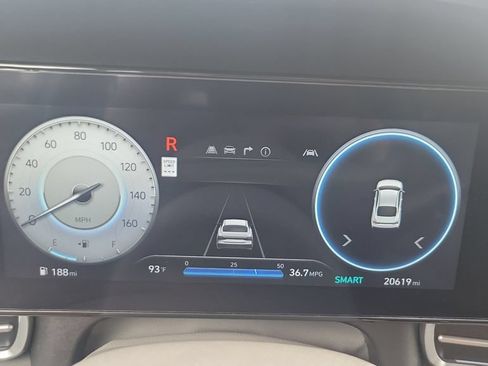 Certified 2024 Hyundai Elantra SEL FWD image 22