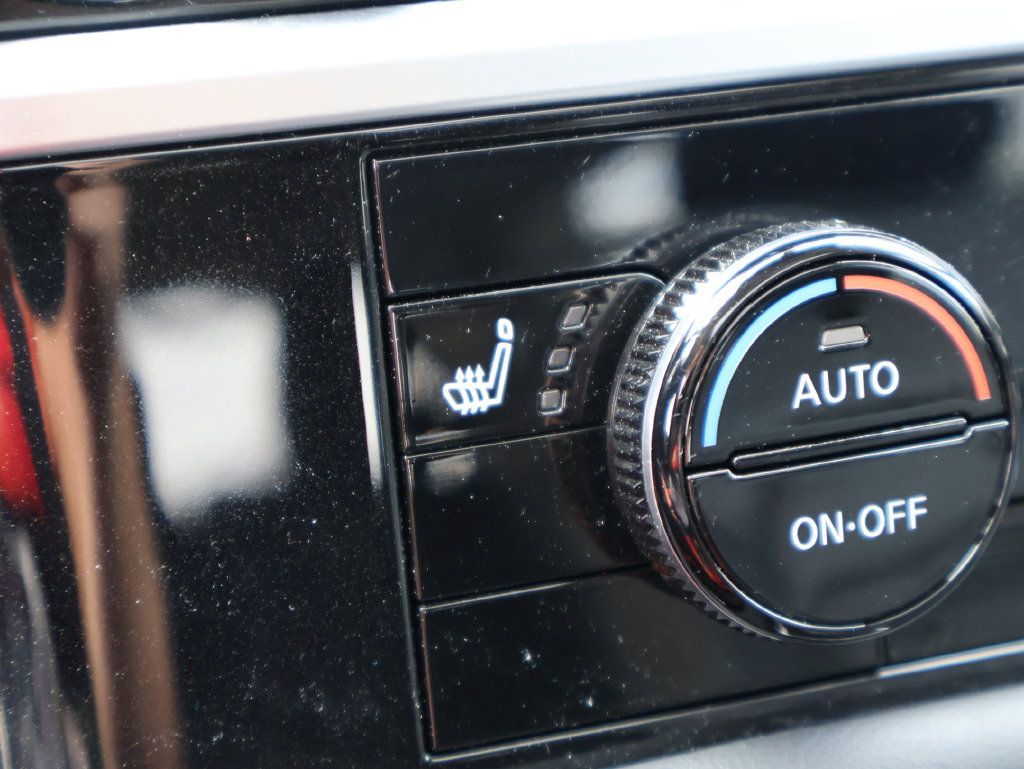 Used 2025 Nissan Pathfinder SL w/ SL Premium Package AWD/4WD image 38