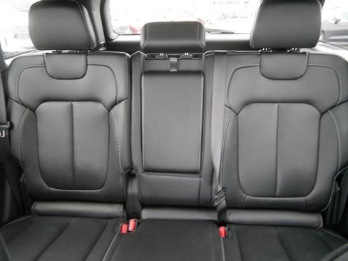 Used 2025 Jeep Grand Cherokee Limited w/ Trailer Tow Package image 13