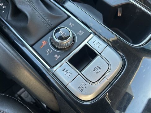 Used 2022 Kia Telluride S image 39