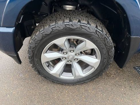 Used 2019 RAM 1500 Limited AWD/4WD image 13