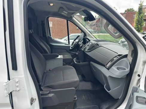Used 2019 Ford Transit 150 130 Low Roof RWD image 12