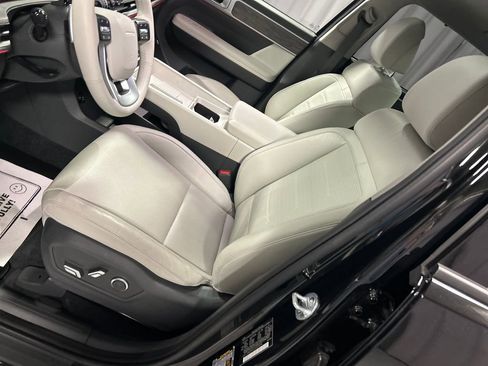 Used 2025 Hyundai Santa Fe Limited image 10