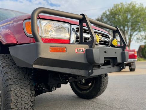 Used 2002 Toyota 4Runner SR5 w/ Leather Trim Pkg AWD/4WD image 48