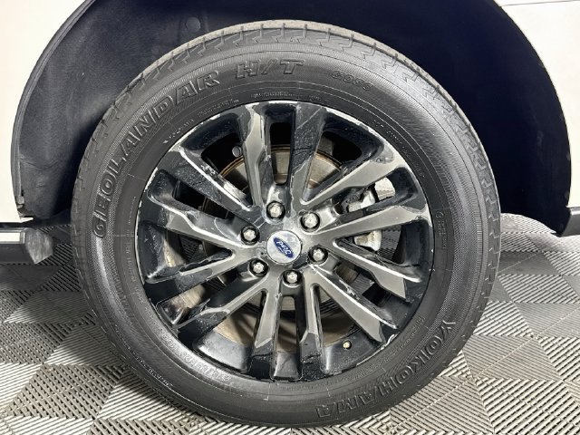 Used 2019 Ford Expedition Limited w/ Equipment Group 301A AWD/4WD image 34