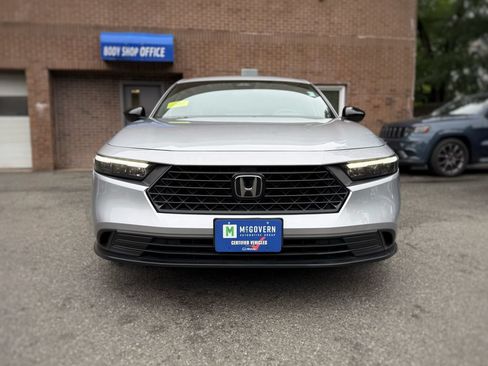Used 2024 Honda Accord Sport image 2
