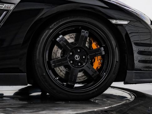 Used 2013 Nissan GT-R Premium image 80