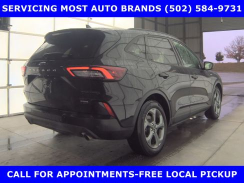 Used 2025 Ford Escape ST-Line w/ Equipment Group 301A image 5
