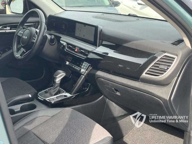 Used 2025 Kia Seltos S FWD image 28