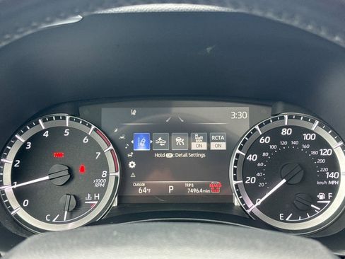 Used 2024 Toyota Highlander XLE AWD/4WD image 26