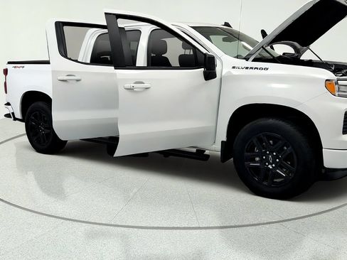 Used 2023 Chevrolet Silverado 1500 RST w/ Convenience Package II AWD/4WD image 14