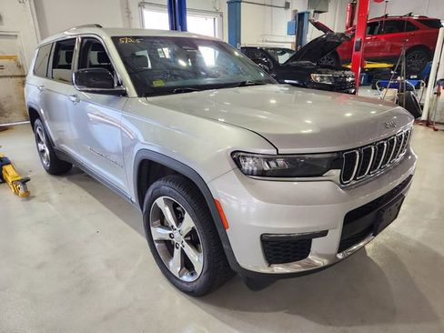 Used 2021 Jeep Grand Cherokee L Limited RWD image 1