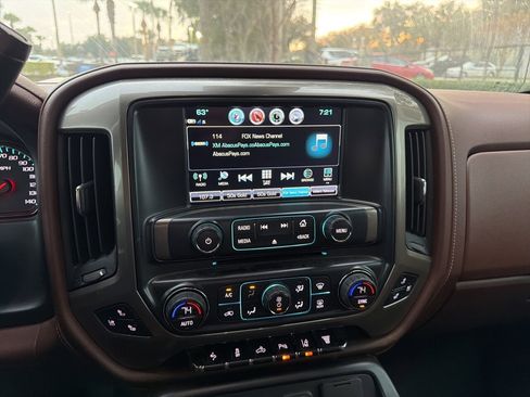 Used 2018 Chevrolet Silverado 3500 High Country w/ Duramax Plus Package image 9