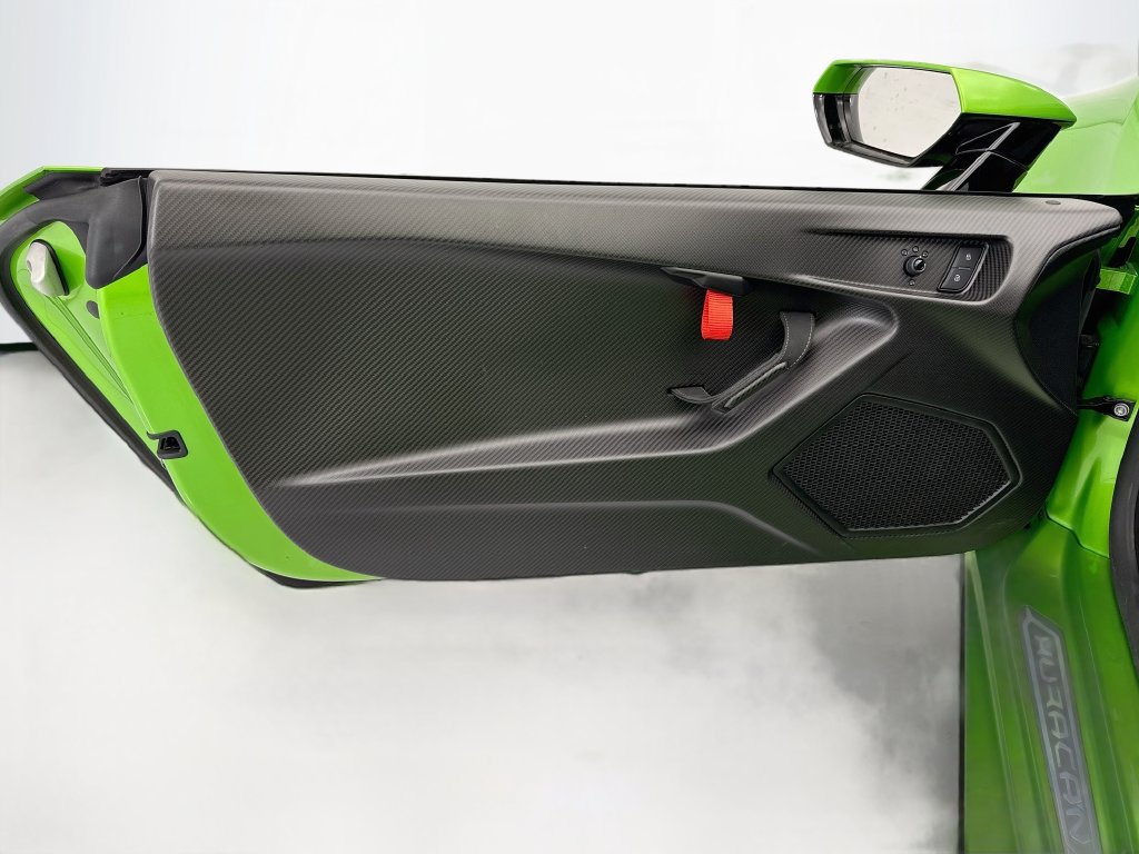 Used 2024 Lamborghini Huracan Tecnica RWD image 21