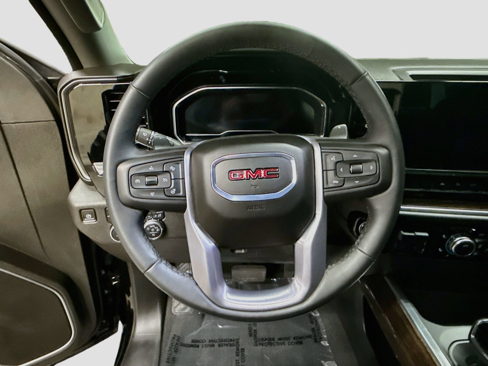 Used 2025 GMC Sierra 1500 Elevation AWD/4WD image 13