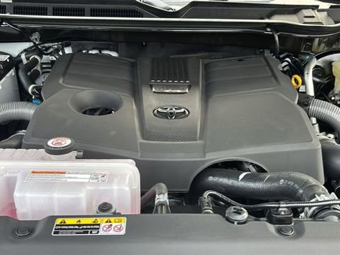 New 2026 Toyota Tundra SR5 image 32