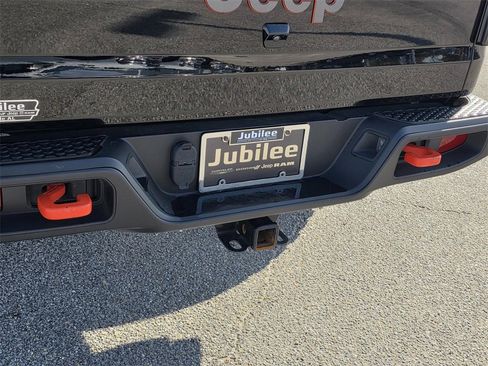 Used 2021 Jeep Gladiator Mojave image 32