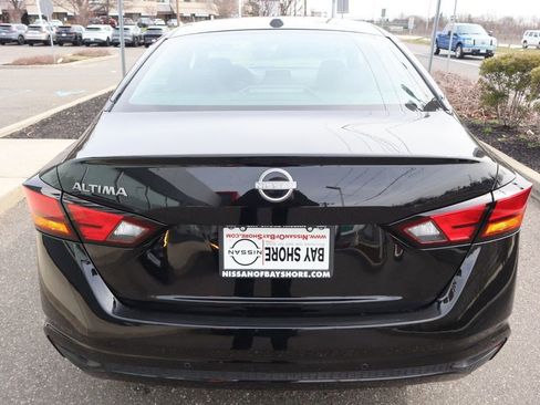 Certified 2025 Nissan Altima 2.5 SV image 7