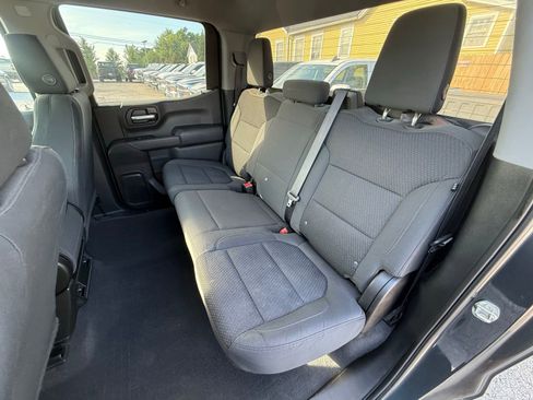 Used 2019 Chevrolet Silverado 1500 Custom Trail Boss w/ Custom Convenience Package AWD/4WD image 20