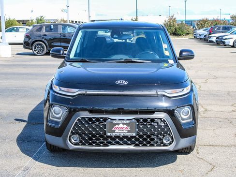 Used 2020 Kia Soul EX image 2