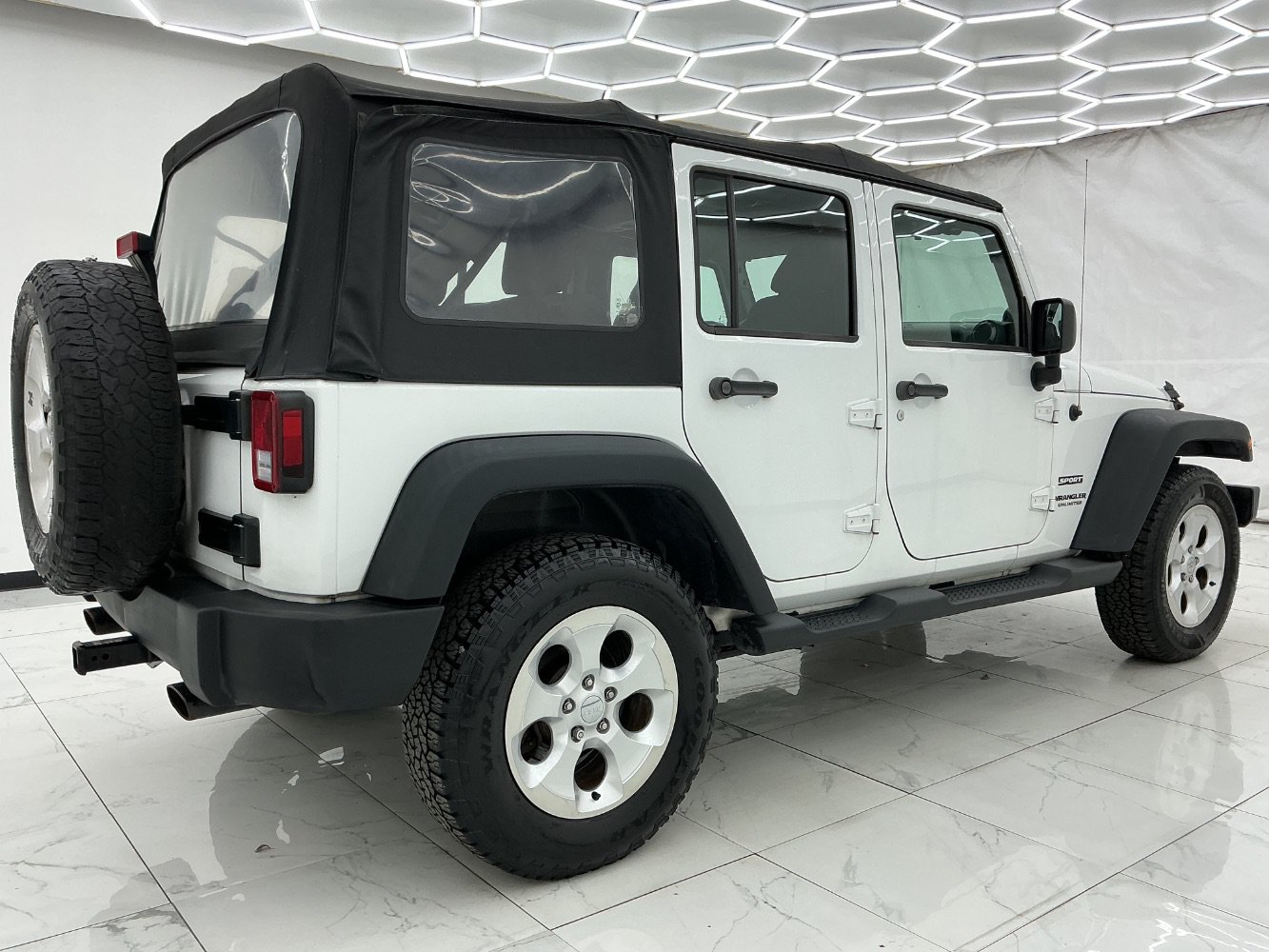 Used 2013 Jeep Wrangler Unlimited Sport AWD/4WD image 11