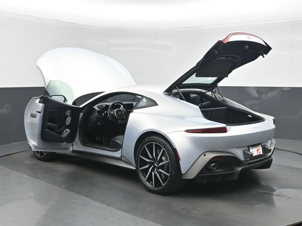 Used 2020 Aston Martin V8 Vantage Coupe RWD image 38