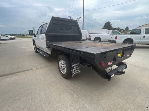 Used 2024 Chevrolet Silverado 2500 LT w/ Convenience Package AWD/4WD image 6