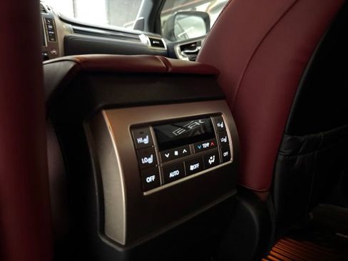 Used 2020 Lexus GX 460 Premium w/ Premium Package AWD/4WD image 14