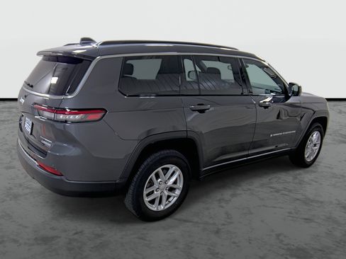 Used 2024 Jeep Grand Cherokee L Laredo w/ Luxury Tech Group I AWD/4WD image 4