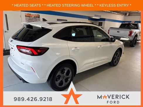 Used 2024 Ford Escape ST-Line w/ Tech Pack #1 AWD/4WD image 4
