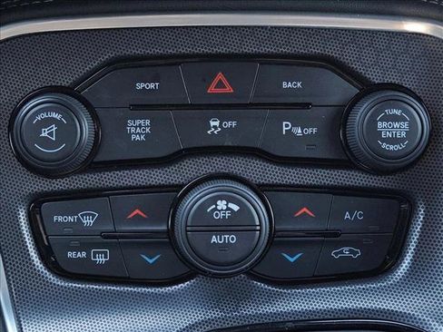 Used 2016 Dodge Challenger R/T Scat Pack w/ Leather Interior Group image 16