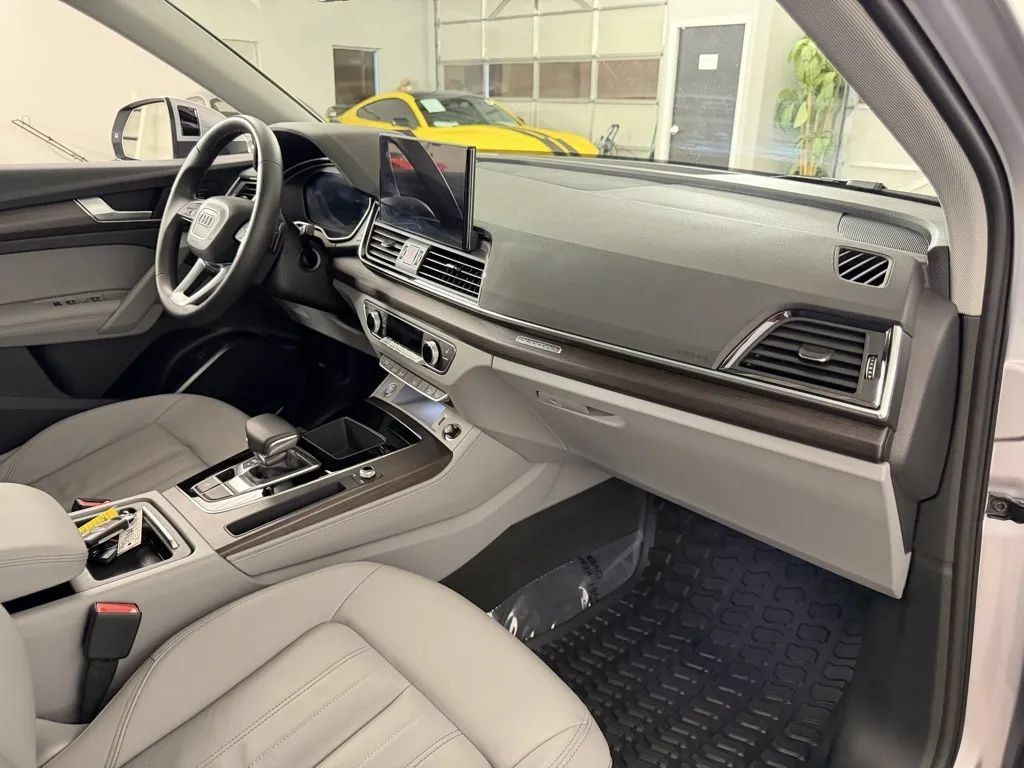 Used 2022 Audi Q5 2.0T Premium Plus AWD/4WD image 40