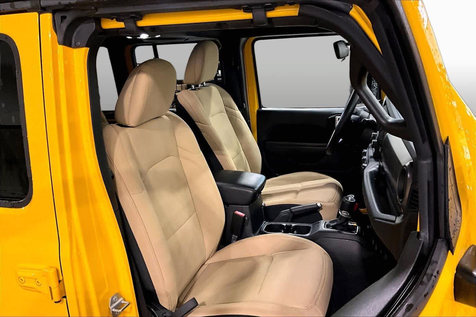 Used 2021 Jeep Wrangler Unlimited Sport AWD/4WD image 9