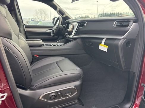 New 2026 Jeep Grand Wagoneer L Limited image 9