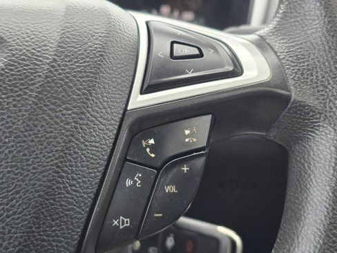 Used 2015 Ford Fusion SE image 31