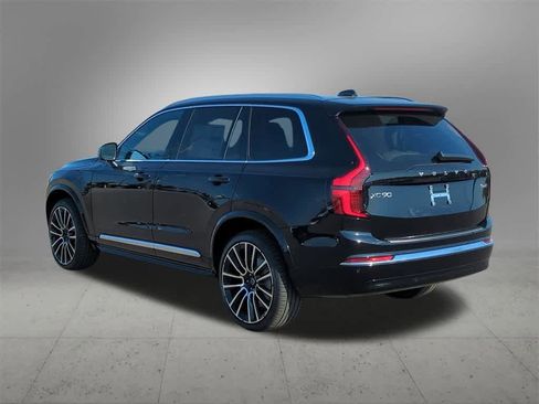 New 2026 Volvo XC90 B6 Plus w/ Protection Package Premier image 4