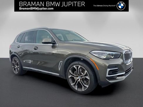 Certified 2023 BMW X5 xDrive40i w/ Premium Package AWD/4WD image 1