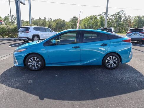 Used 2021 Toyota Prius Prime LE FWD image 5