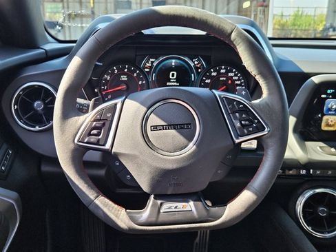 Used 2018 Chevrolet Camaro ZL1 RWD image 15