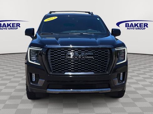 Used 2023 GMC Yukon XL Denali Ultimate AWD/4WD image 2