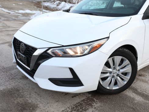 Used 2021 Nissan Sentra S image 2